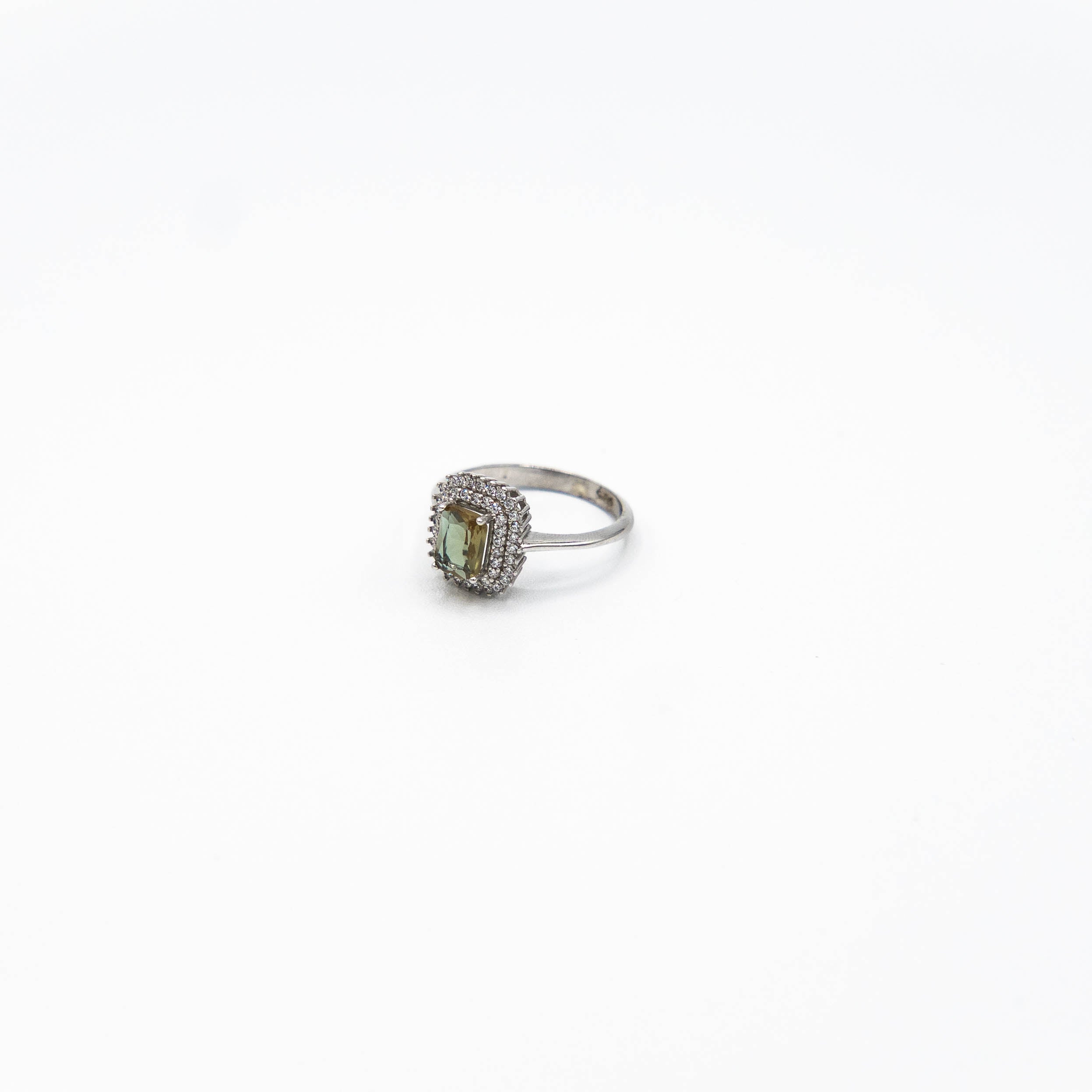 Zultanite Ring Main image