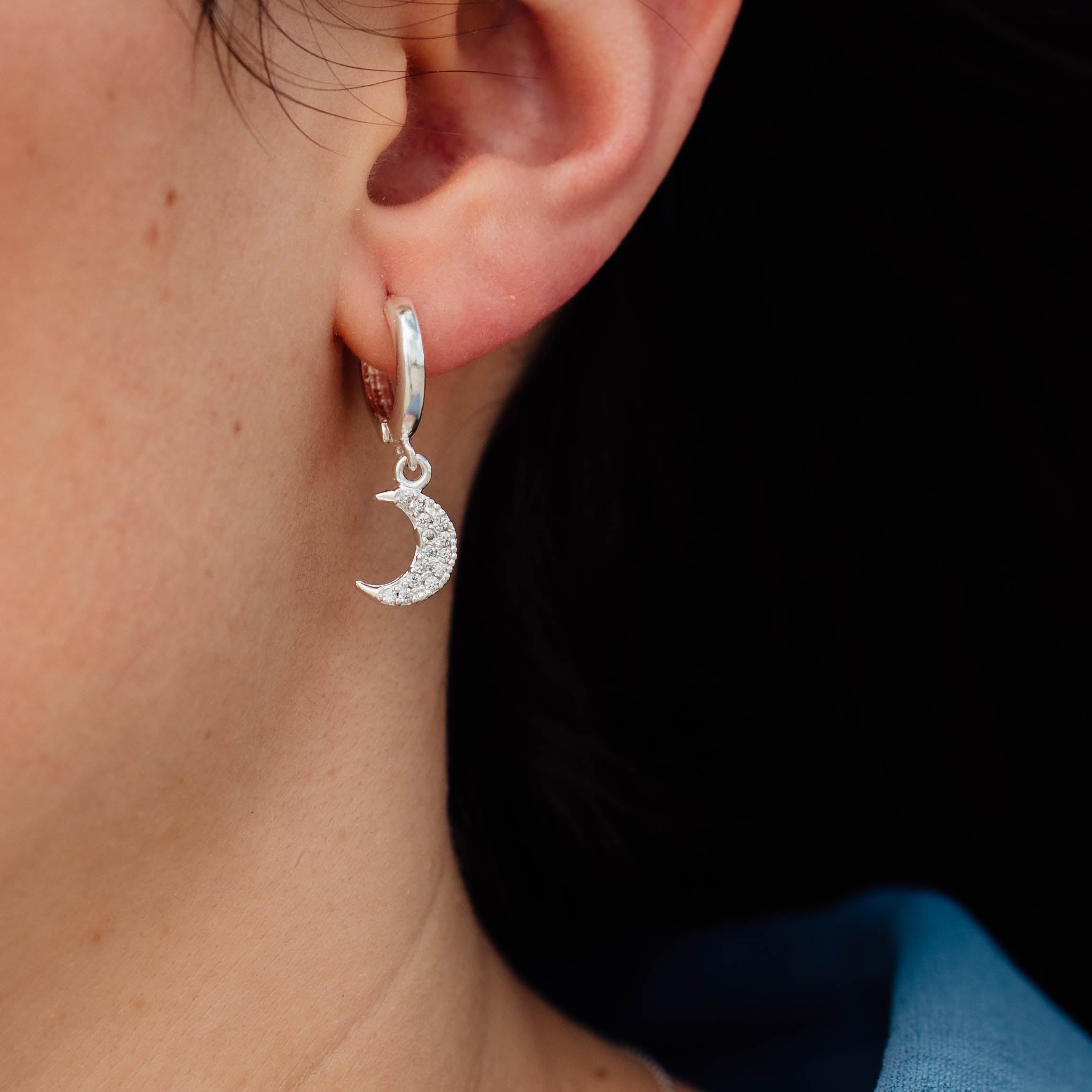 Luna Secondary image