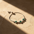 Trebol bracelet with zircons